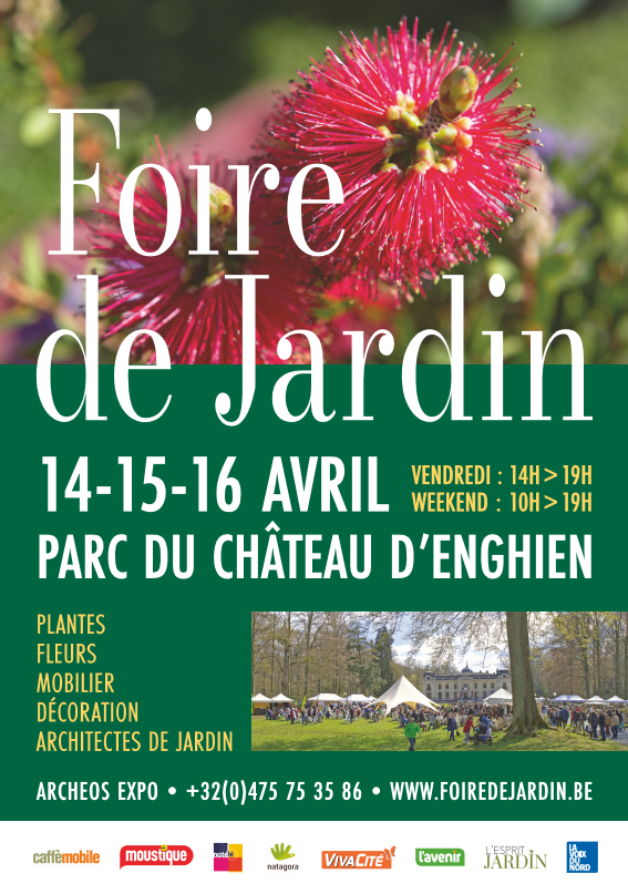 Jardinier Féminin Heureux De Jardinage De Femme Qui Prennent Soin